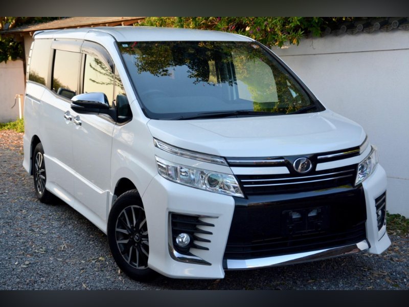 2015 Toyota Voxy