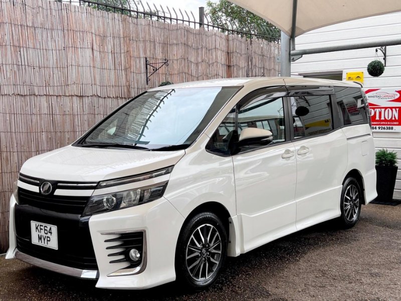 2014 Toyota Voxy